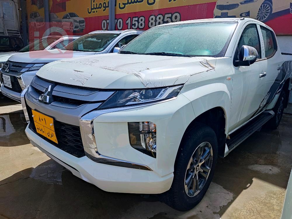 میتسوبیشی L200